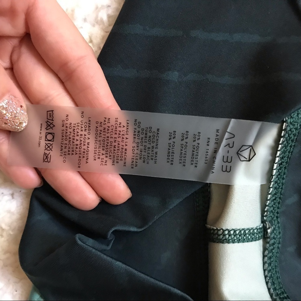 AR-33 AOP Gradual Green Ombre Leggings Sz Med - Picture 7 of 9